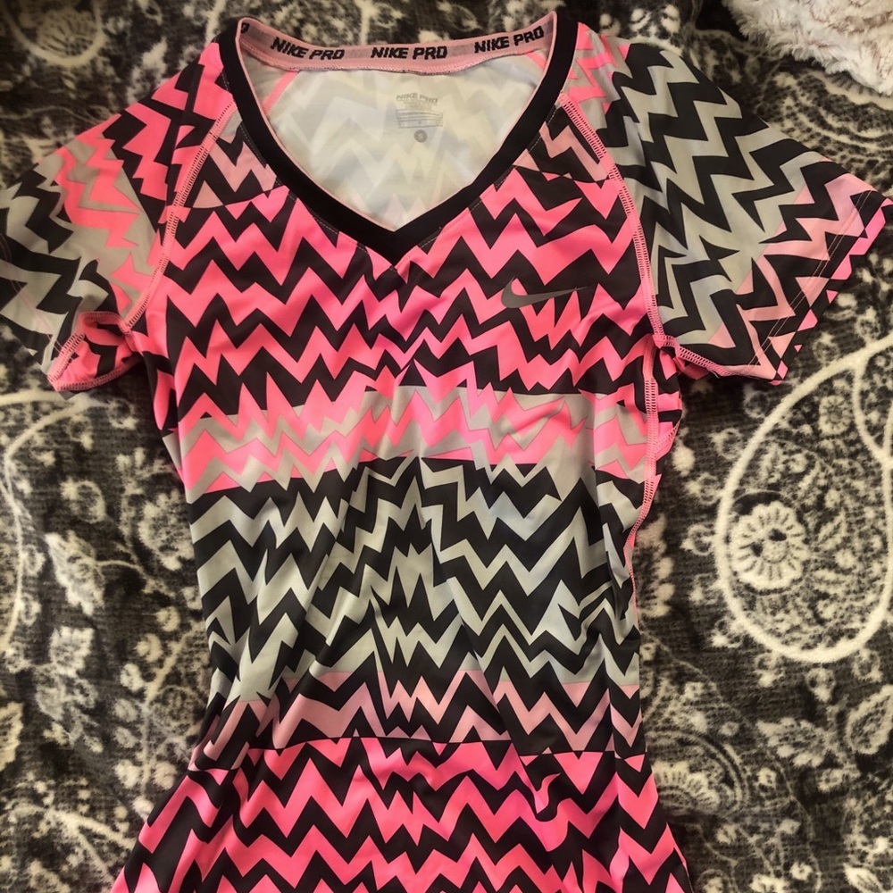 Nike Pro Workout V-Neck Top